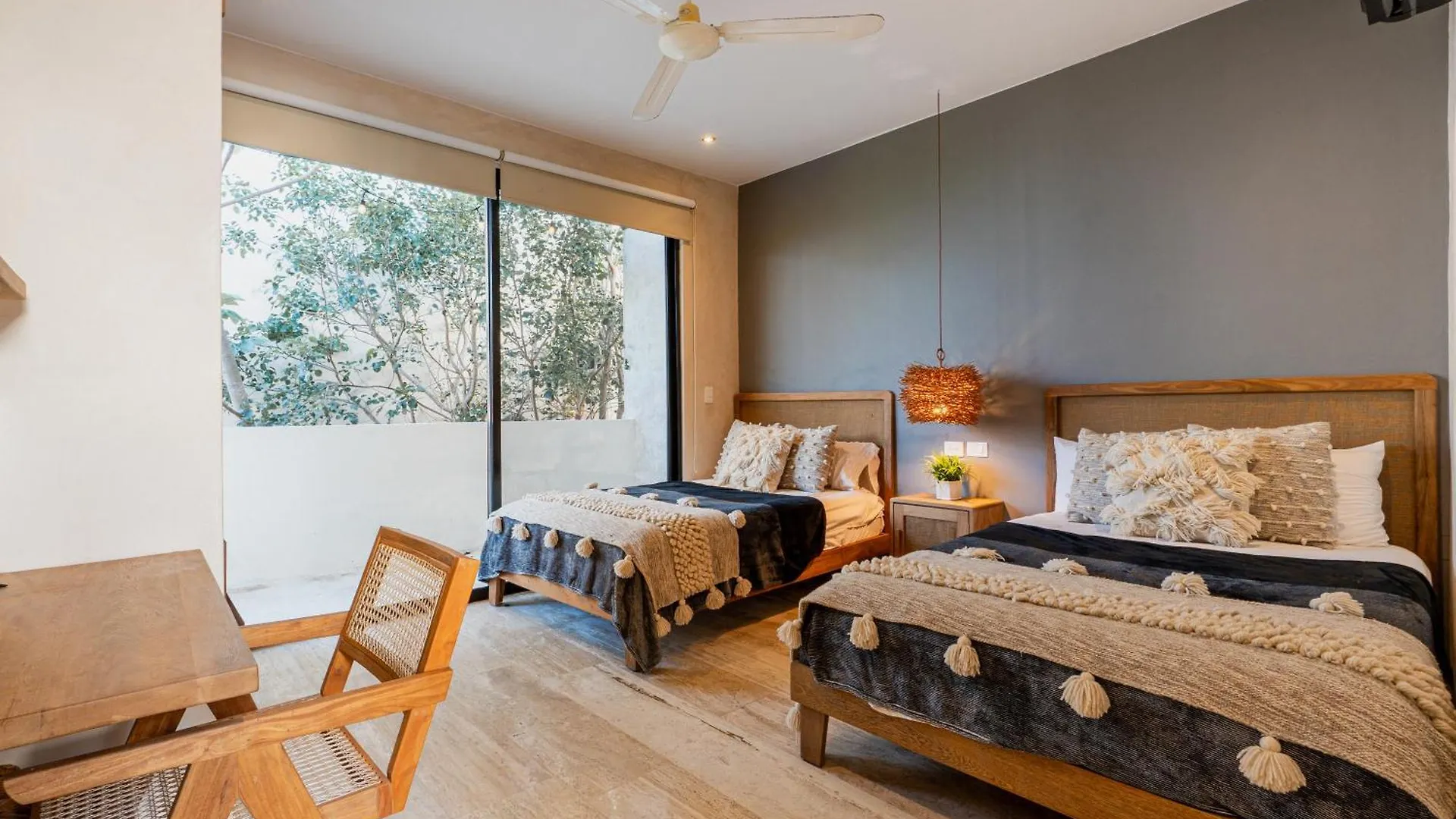 Beautiful 3 Bdr, 3 Ba Modern Condo Minutes From Beach Tulum 0*,
