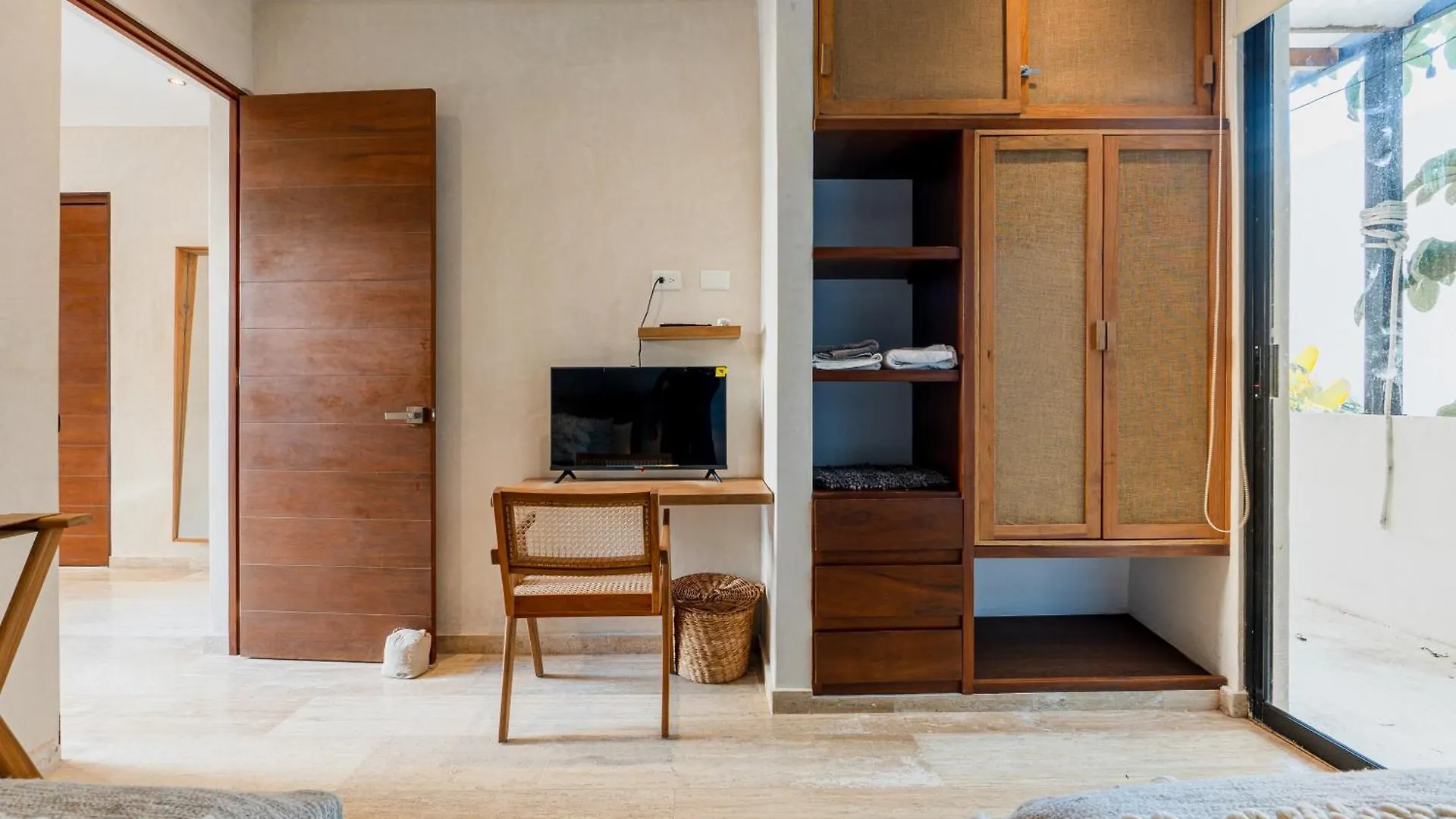 Apartment Beautiful 3 Bdr, 3 Ba Modern Condo Minutes From Beach Tulum